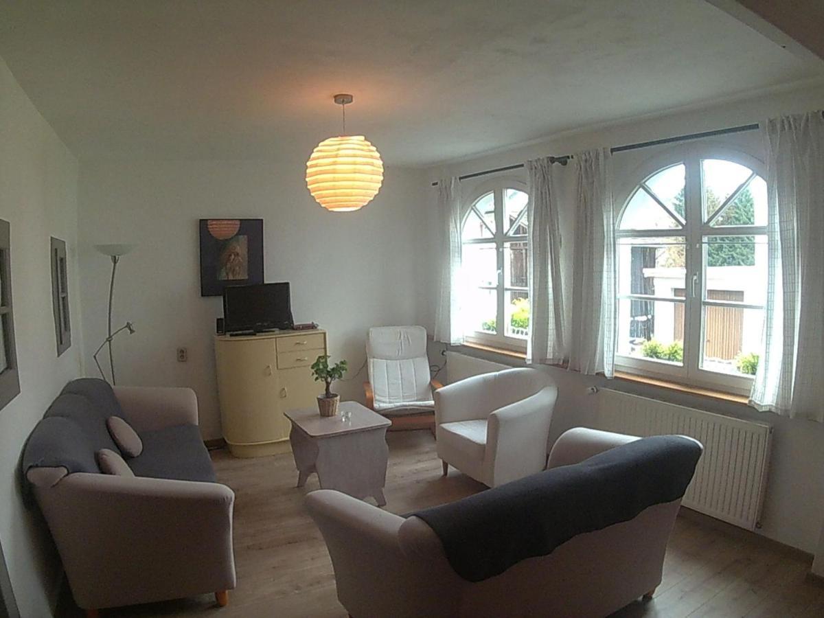 Very Comfortable House With Bathrooms And A Garden Mürlenbach Exterior foto