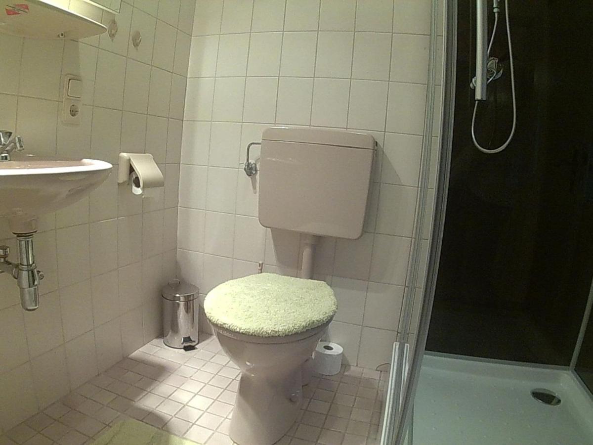 Very Comfortable House With Bathrooms And A Garden Mürlenbach Exterior foto