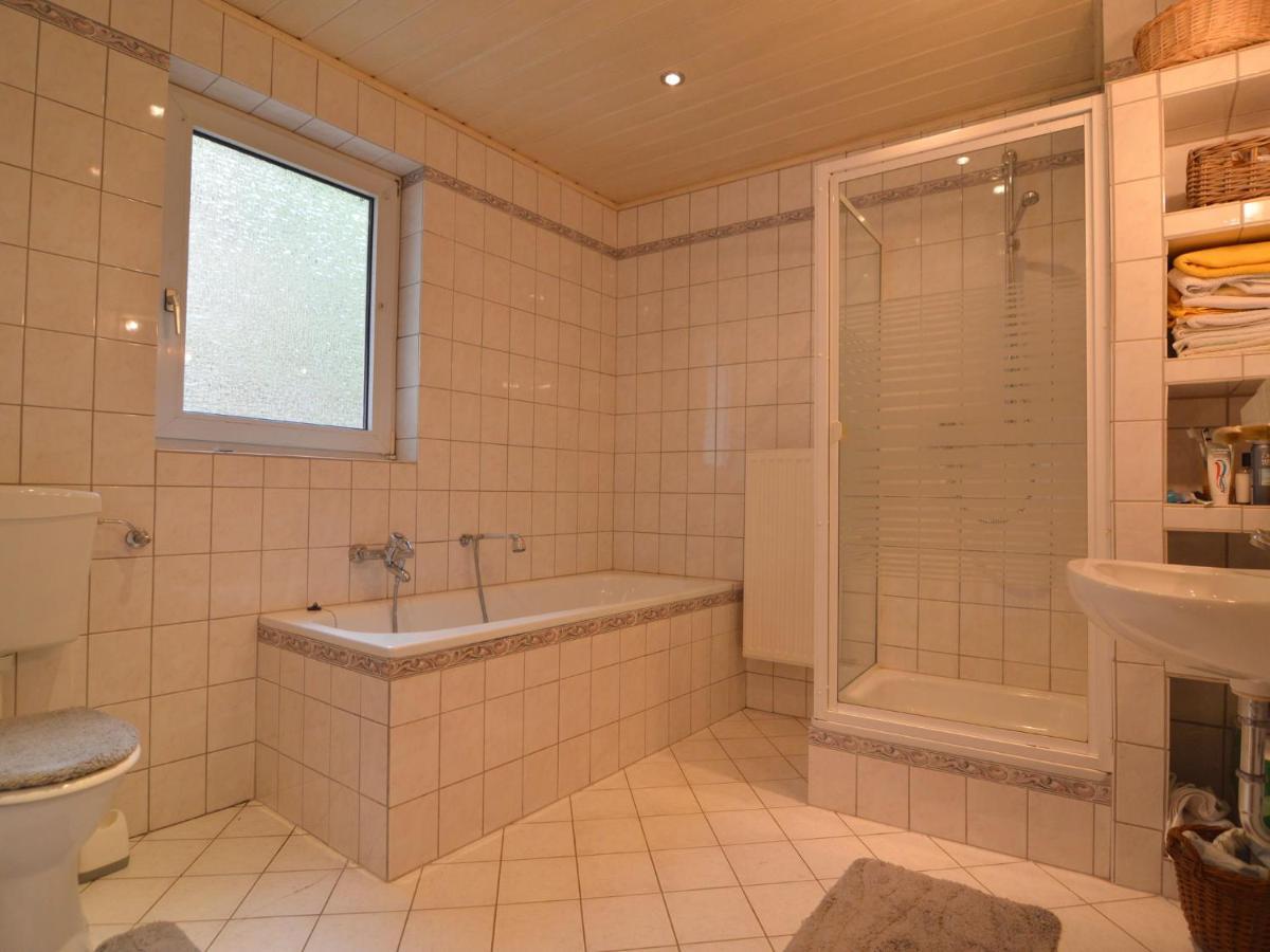 Very Comfortable House With Bathrooms And A Garden Mürlenbach Exterior foto