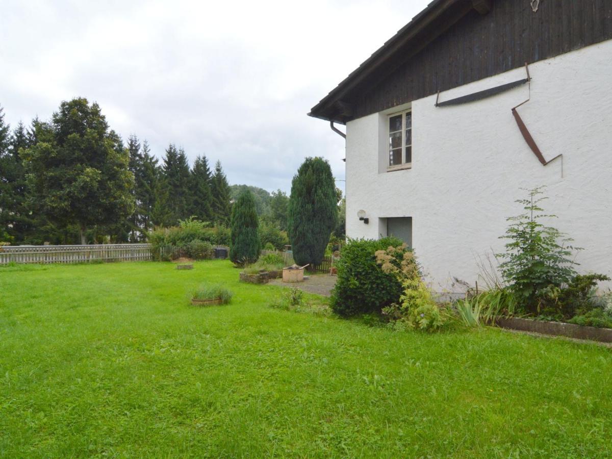 Very Comfortable House With Bathrooms And A Garden Mürlenbach Exterior foto