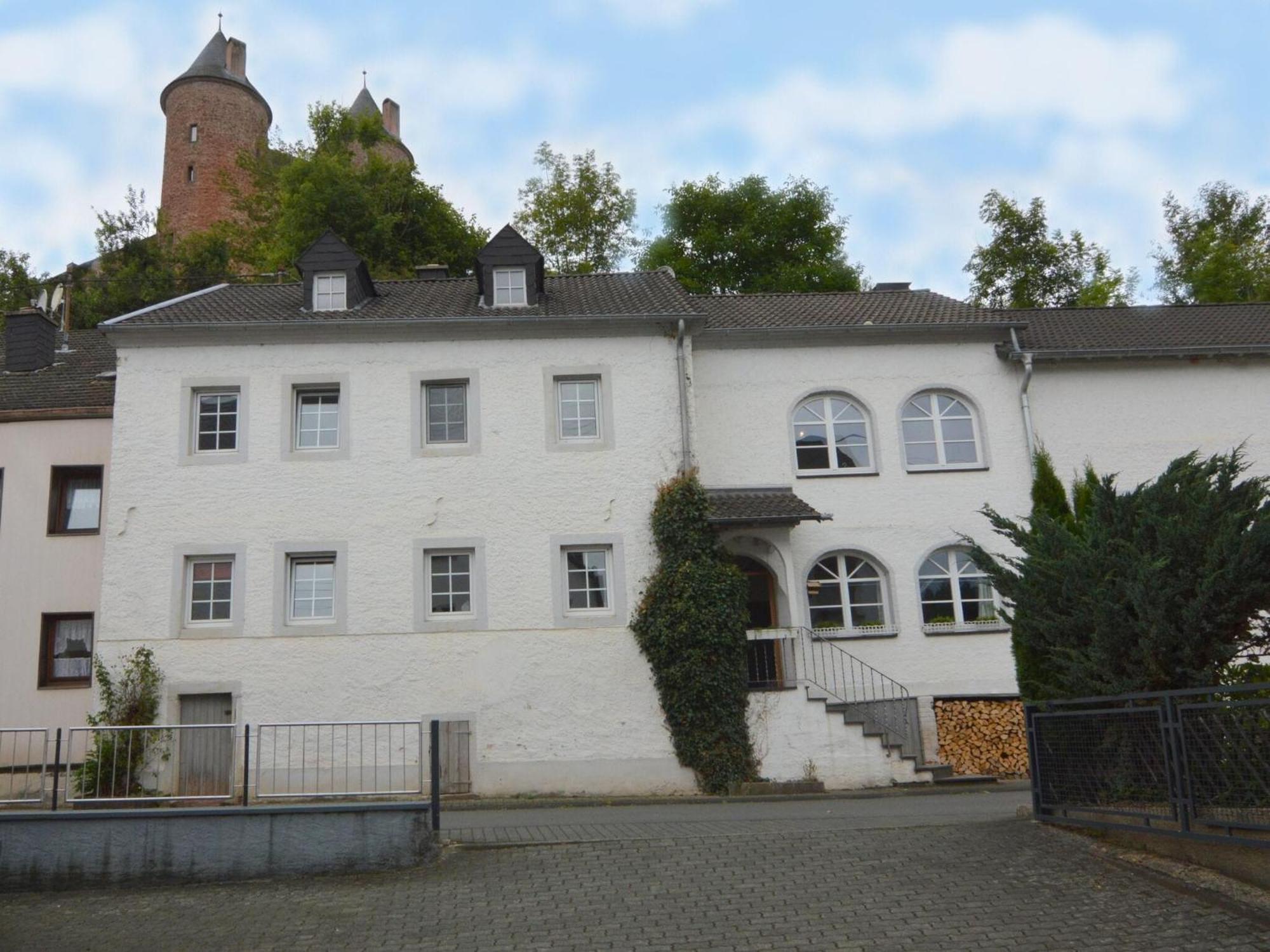 Very Comfortable House With Bathrooms And A Garden Mürlenbach Exterior foto
